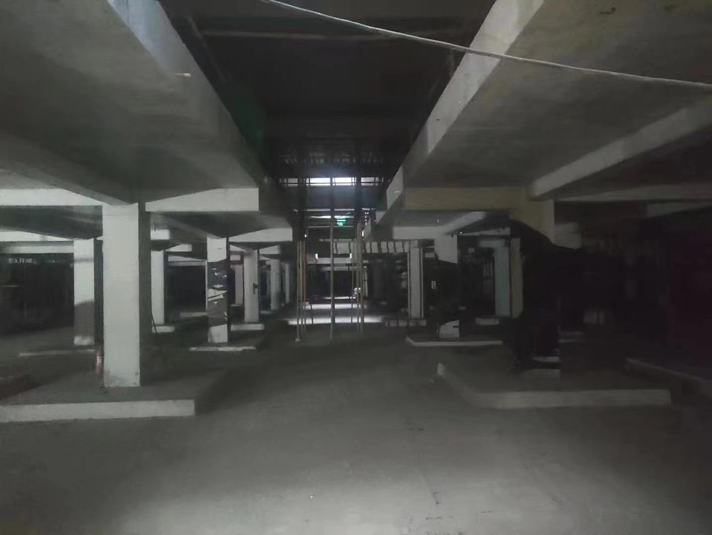 武汉山东又一个上海博普LOFT车库拔地而起